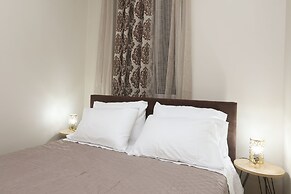 Artist's Alley by CorfuEscapes