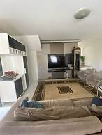 Sobrado - Px JK 5 quartos e 3 suites