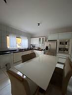 Sobrado - Px JK 5 quartos e 3 suites