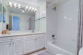 Fantastic Condo Crystal City With Gym