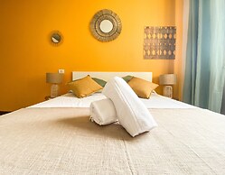 GIALLOMANGO Apt in Lucca