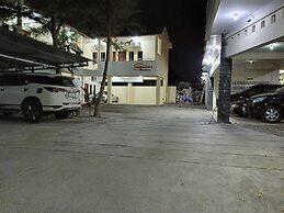 Nadamax Solo Guest House