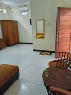 Nadamax Solo Guest House