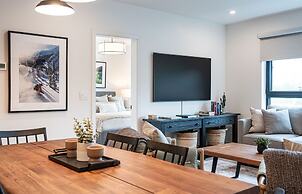 Farwell's Spike by Revelstoke Vacations