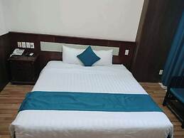 KHACH SAN HUNG VUONG