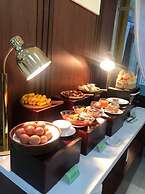 KHACH SAN HUNG VUONG