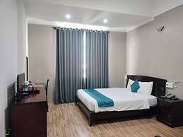 KHACH SAN HUNG VUONG