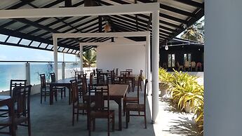 Sea Breeze Hotel Ambalangoda