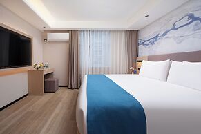 NAIVE L Executive Apartments Coast City