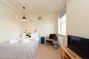 Stylish Studio in Popular Primrose Hill