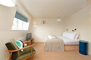 Bright Studio on Regent s Park Road