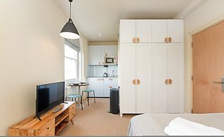 Charming Studio in Historic Primrose Hill Terrace