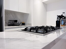 Modern Condesa Getaway w Terrace & Pool