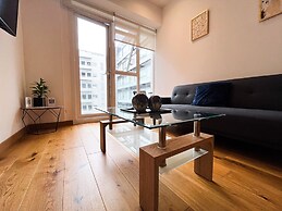 Modern Condesa Getaway w Terrace & Pool