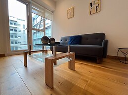 Modern Condesa Getaway w Terrace & Pool