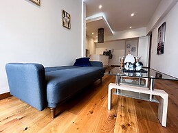 Modern Condesa Getaway w Terrace & Pool