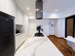 Modern Condesa Getaway w Terrace & Pool