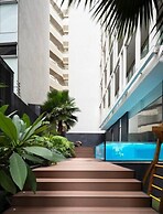 Modern Condesa Getaway w Terrace & Pool