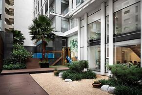 Modern Condesa Getaway w Terrace & Pool