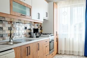 Vibrant Duplex With Terrace 2 min to Cevahir Mall