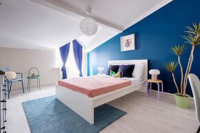 Vibrant Duplex With Terrace 2 min to Cevahir Mall