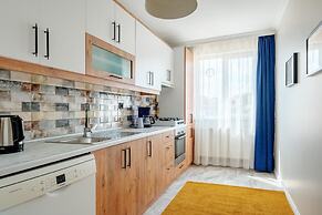 Vibrant Duplex With Terrace 2 min to Cevahir Mall