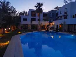 House With Private Pool and Garden 4 min to Beach