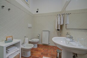 Il Nido Del Cigno Pied Dans L'eau