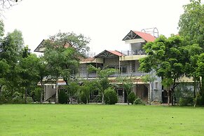 Tadoba Wildlife Resort