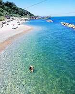 La Vigna di Ranco Ltd N3352