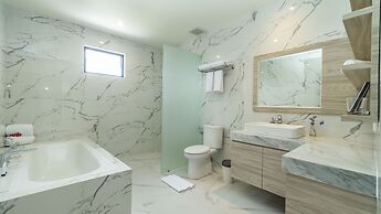 City of Aventus Hotel - Denpasar