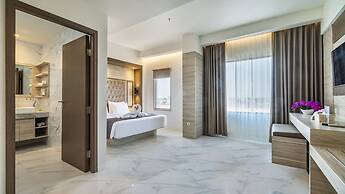 City of Aventus Hotel - Denpasar