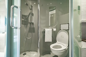 City of Aventus Hotel - Denpasar