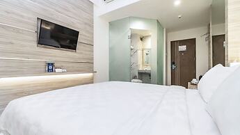 City of Aventus Hotel - Denpasar