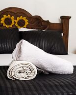 Room-hb3 Double Room With Private Bathro