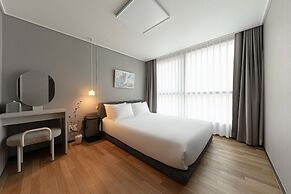 Le Collective Gangnam SAC ROIUM