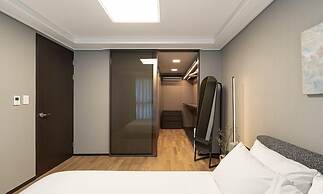 Le Collective Gangnam SAC ROIUM