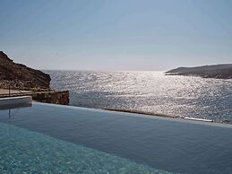 Semeli Coast Mykonos, Curio Collection by Hilton