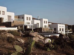 Semeli Coast Mykonos, Curio Collection by Hilton