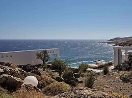Semeli Coast Mykonos, Curio Collection by Hilton