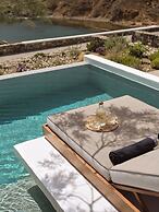 Semeli Coast Mykonos, Curio Collection by Hilton