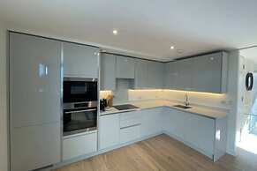 Modern 1BD Flat Near River Thames, Battersea!