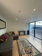 Modern 1BD Flat Near River Thames, Battersea!