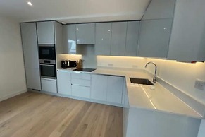 Modern 1BD Flat Near River Thames, Battersea!
