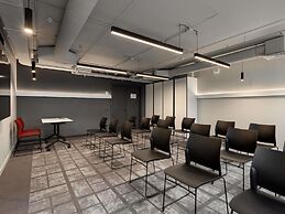 Ibis Kyiv Beresteiska