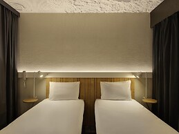 Ibis Kyiv Beresteiska