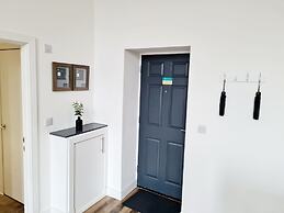 2-bed Apartment, Parking Including, Sleeps 4