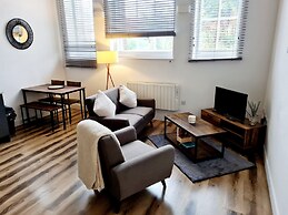 2-bed Apartment, Parking Including, Sleeps 4