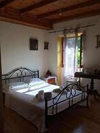 2 Floors House in Sinarades Near Beach