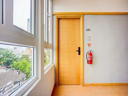 Super OYO 93064 Alhesa Residence